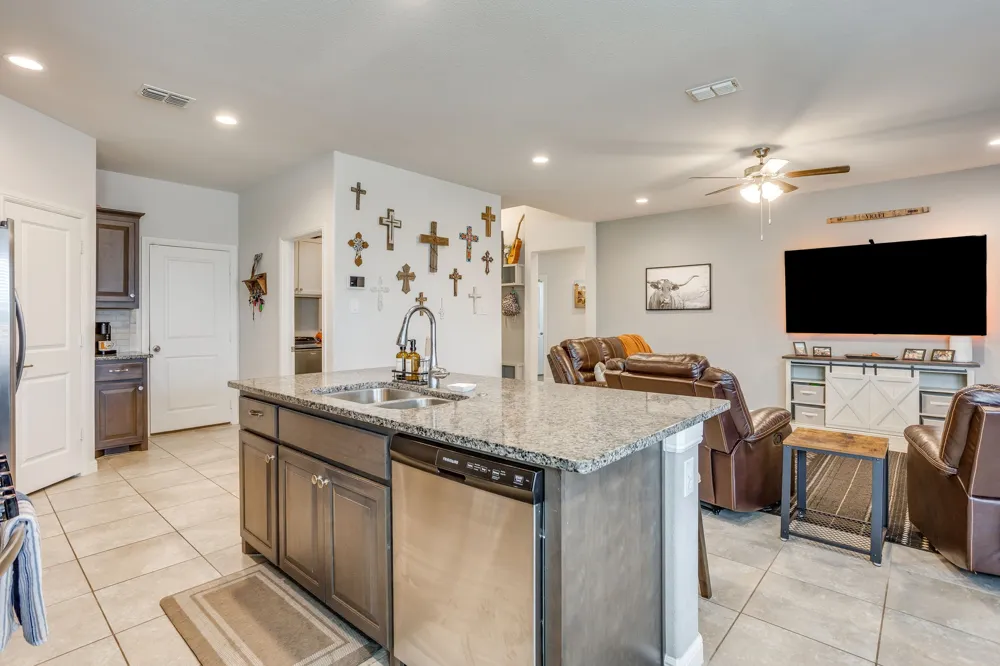 432 Windsail Lane Azle, TX 76020