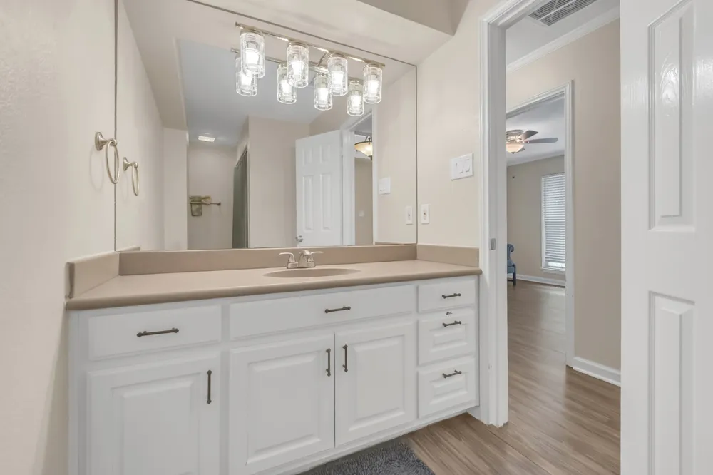 2225 Ridgedale Drive Arlington, TX 76013