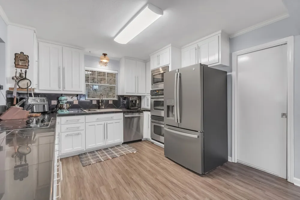 2225 Ridgedale Drive Arlington, TX 76013