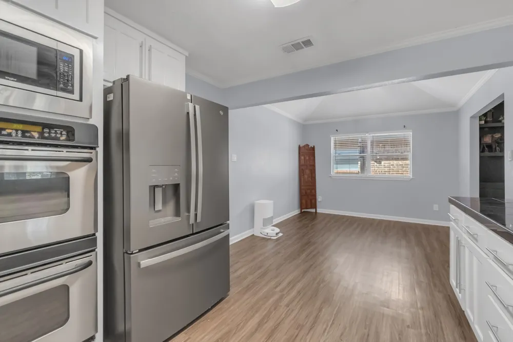 2225 Ridgedale Drive Arlington, TX 76013