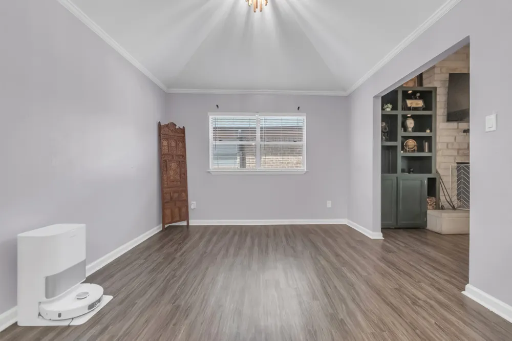 2225 Ridgedale Drive Arlington, TX 76013