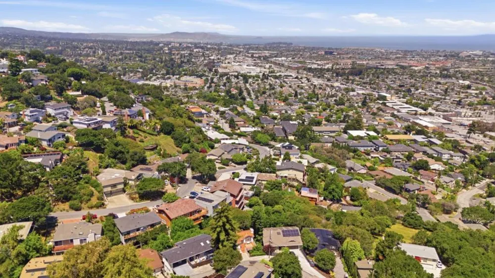 1580 Winding Way Belmont, CA 94002
