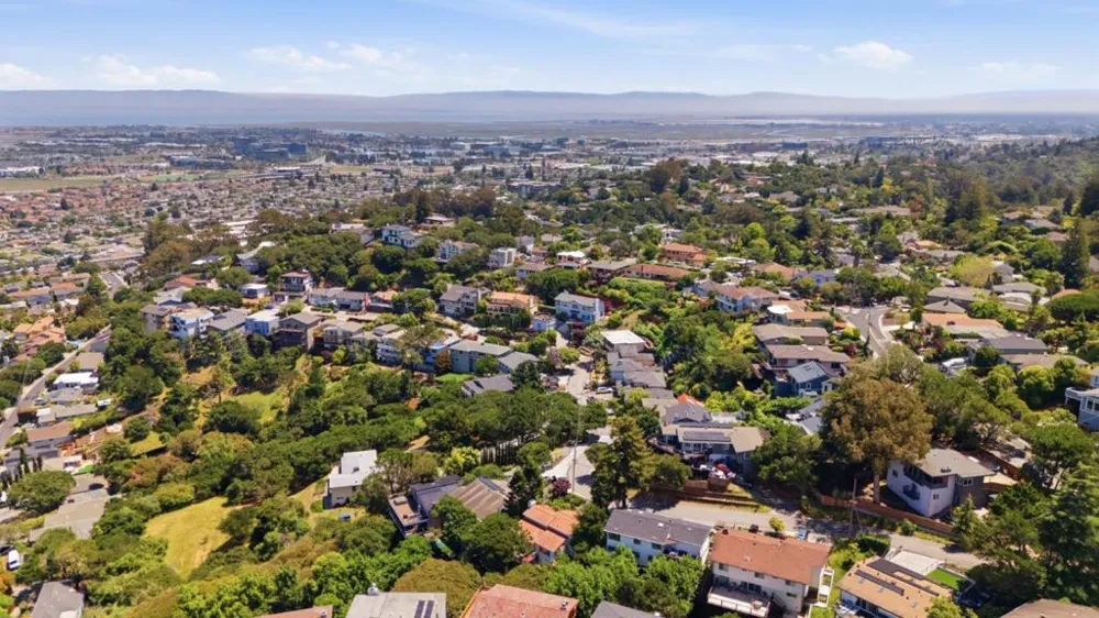 1580 Winding Way Belmont, CA 94002