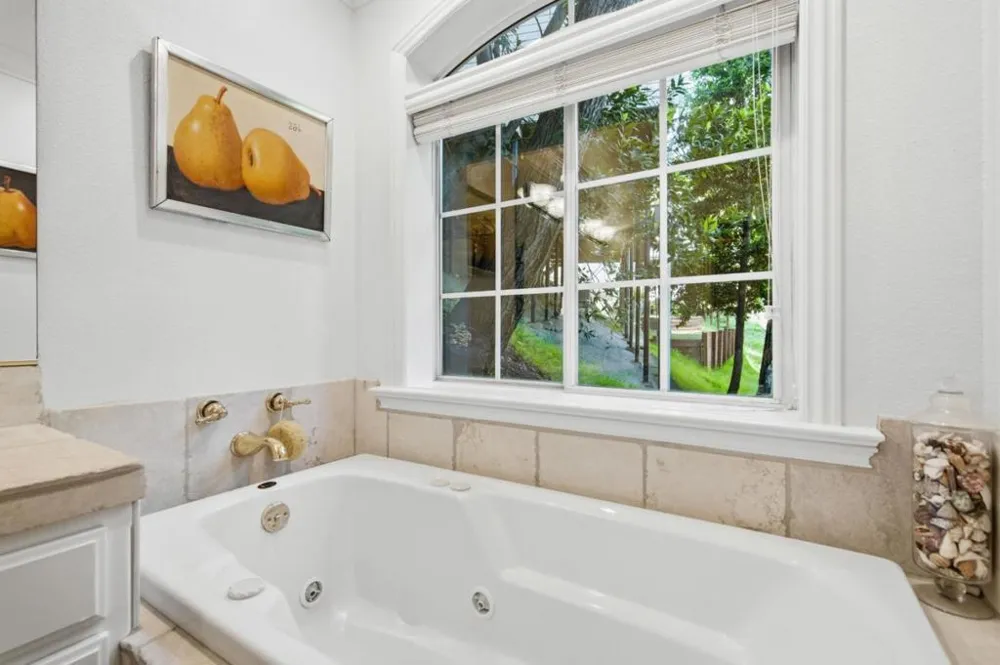 1580 Winding Way Belmont, CA 94002