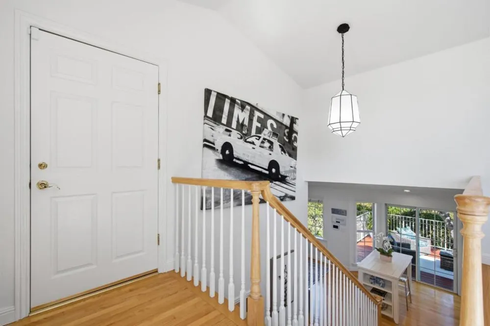 1580 Winding Way Belmont, CA 94002