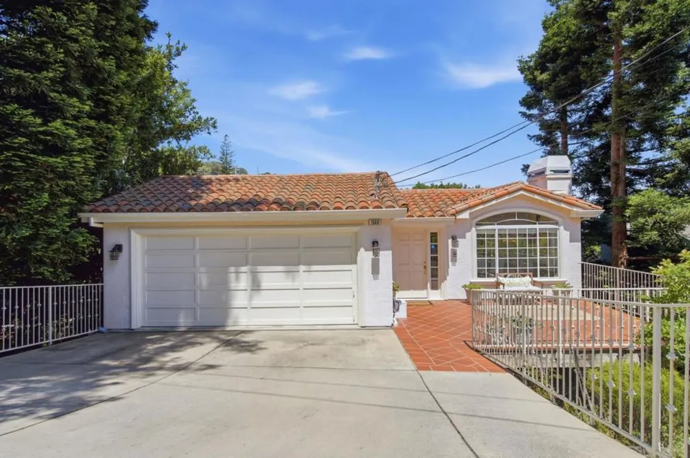 1580 Winding Way Belmont, CA 94002