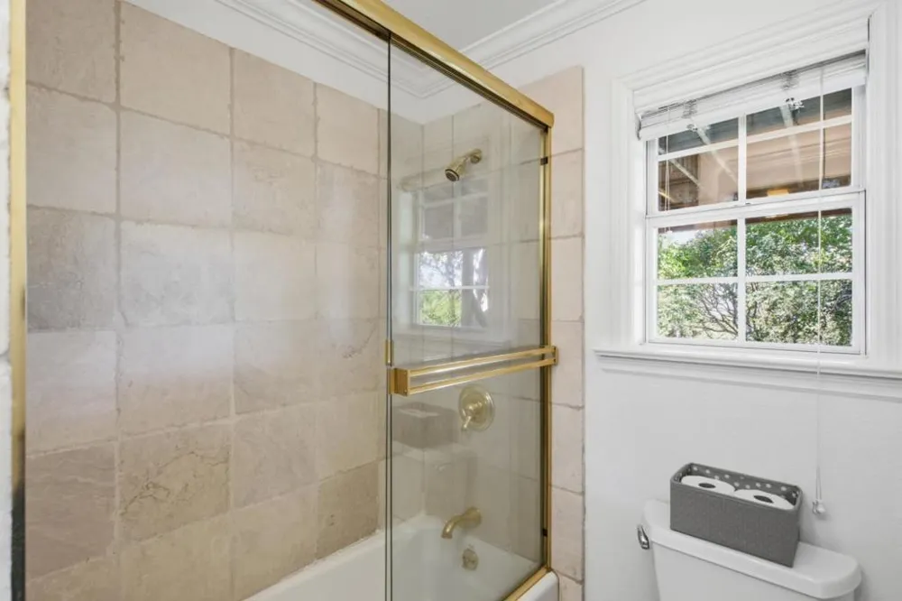 1580 Winding Way Belmont, CA 94002