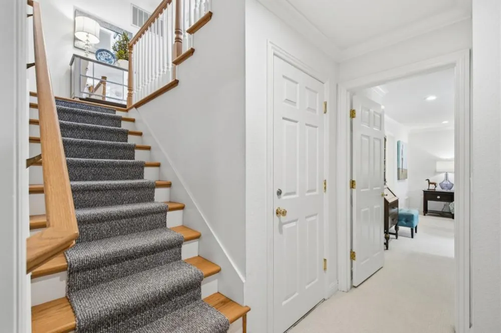 1580 Winding Way Belmont, CA 94002