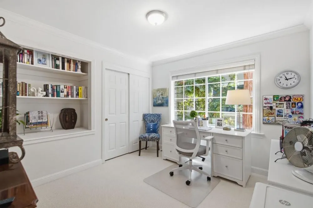 1580 Winding Way Belmont, CA 94002