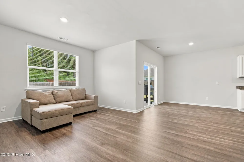 357 Tributary Circle Wilmington, NC 28401