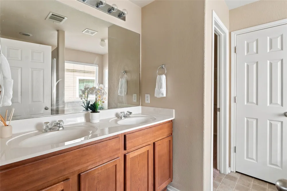 405 Bandara Woods Boulevard Elgin, TX 78621