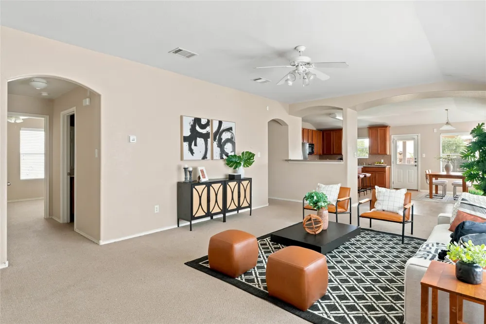 405 Bandara Woods Boulevard Elgin, TX 78621