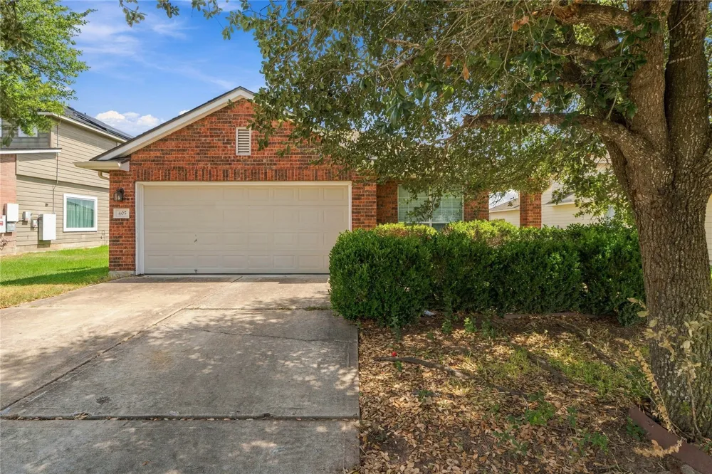 405 Bandara Woods Boulevard Elgin, TX 78621