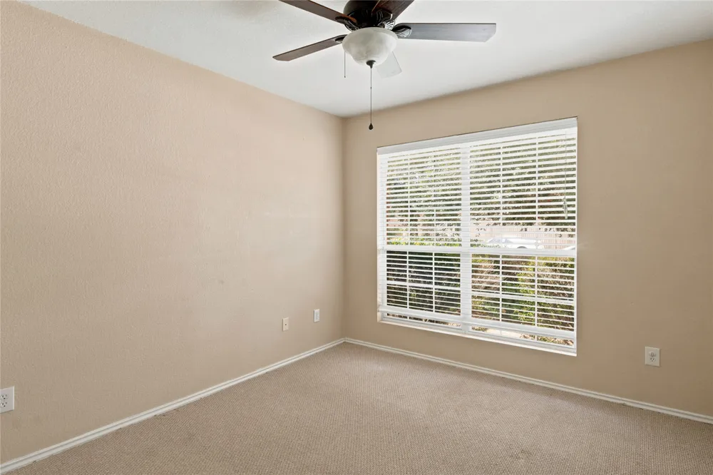 405 Bandara Woods Boulevard Elgin, TX 78621