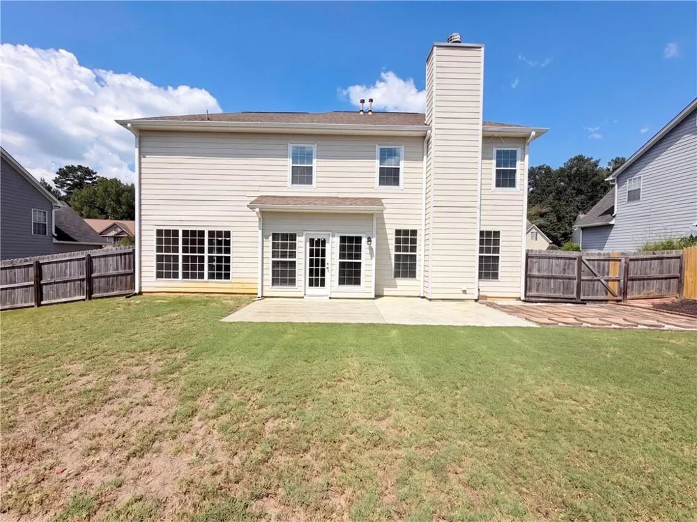 1414 Belfaire Lake Trail Dacula, GA 30019