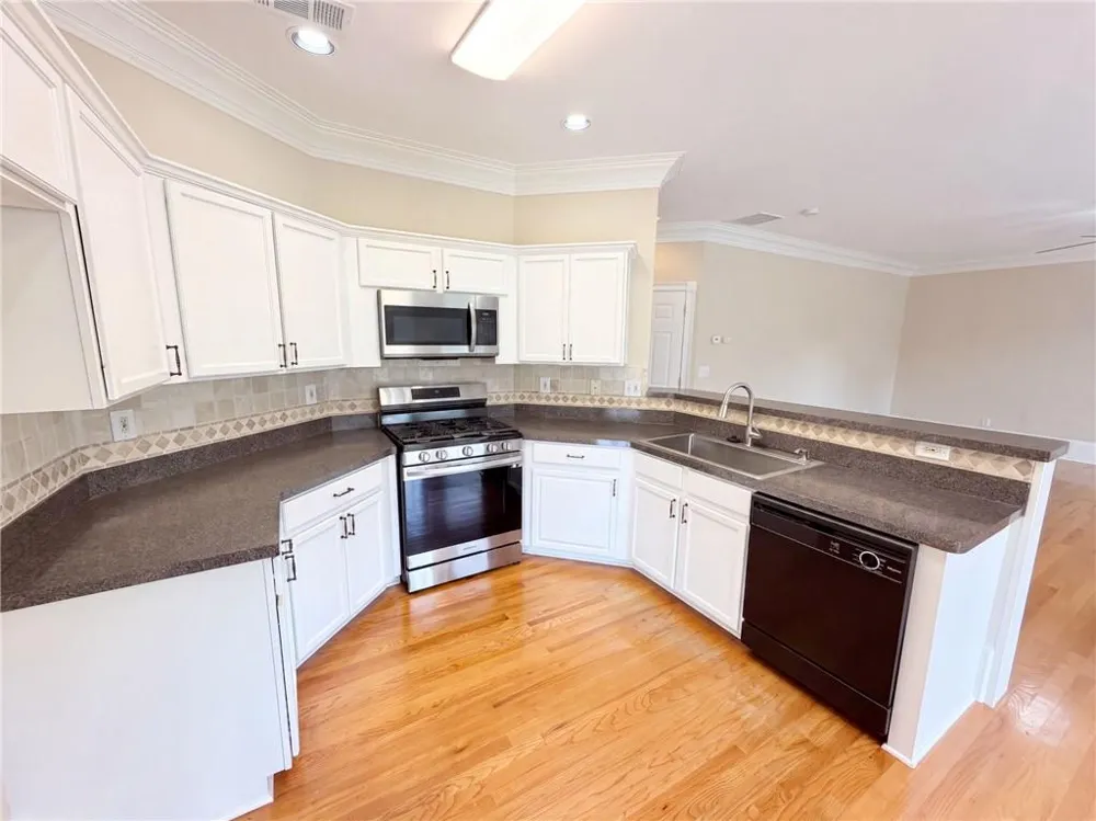 1414 Belfaire Lake Trail Dacula, GA 30019