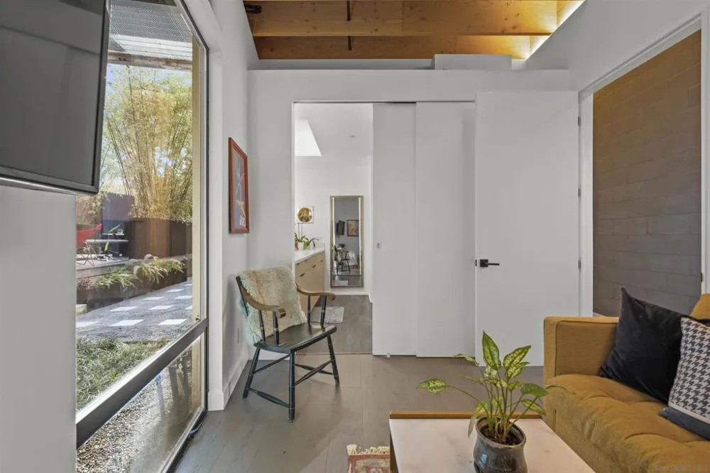 3784 8th San Diego, CA 92103