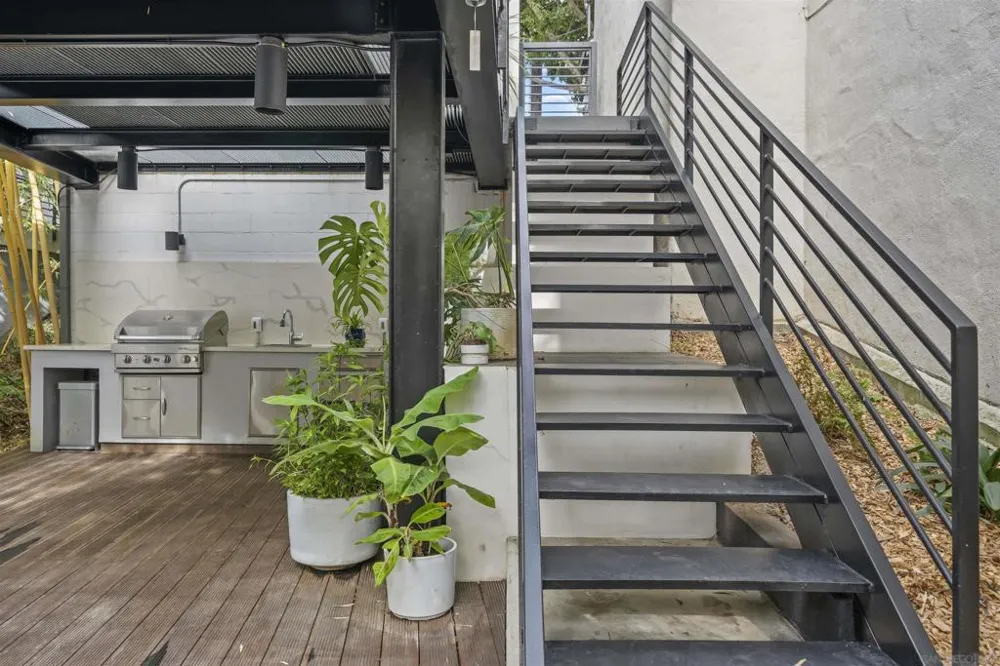 3784 8th San Diego, CA 92103