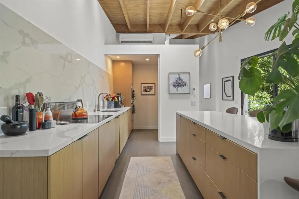 3784 8th San Diego, CA 92103