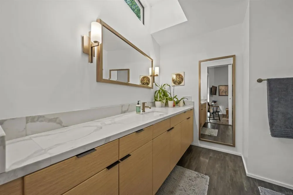 3784 8th San Diego, CA 92103