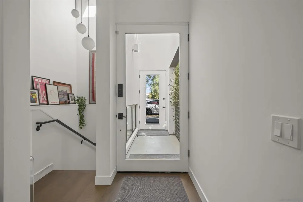 3784 8th San Diego, CA 92103