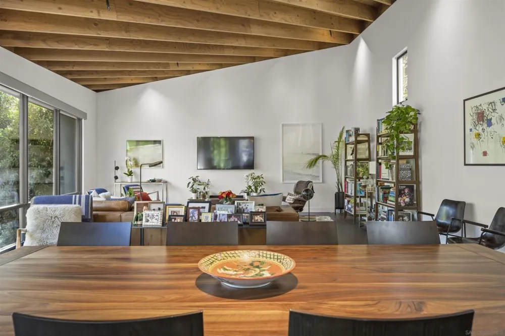 3784 8th San Diego, CA 92103