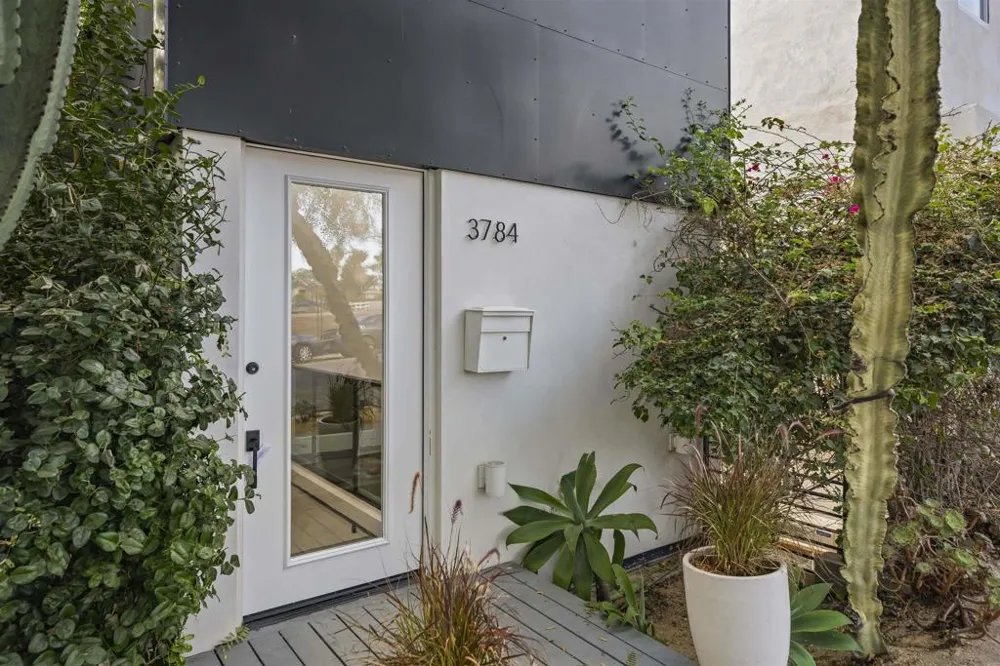 3784 8th San Diego, CA 92103