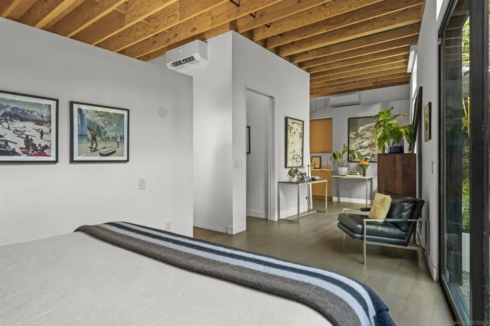 3784 8th San Diego, CA 92103