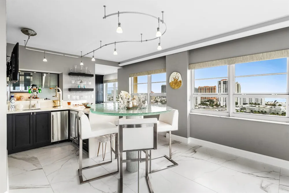 2500 E Las Olas Boulevard #1901 Fort Lauderdale, FL 33301