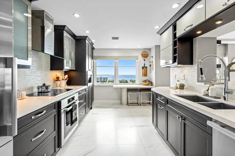 2500 E Las Olas Boulevard #1901 Fort Lauderdale, FL 33301