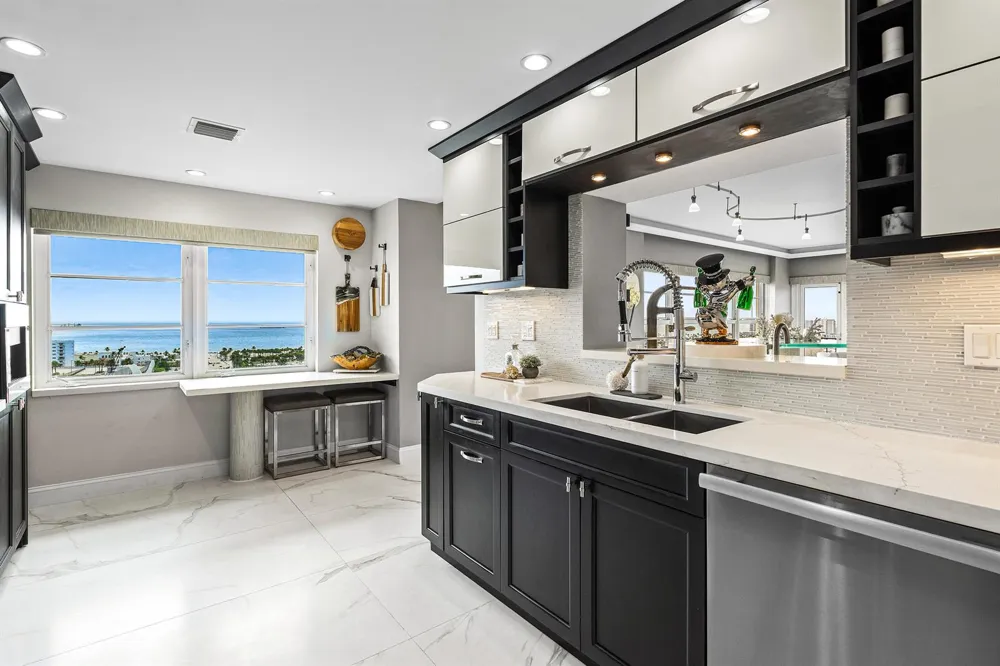 2500 E Las Olas Boulevard #1901 Fort Lauderdale, FL 33301