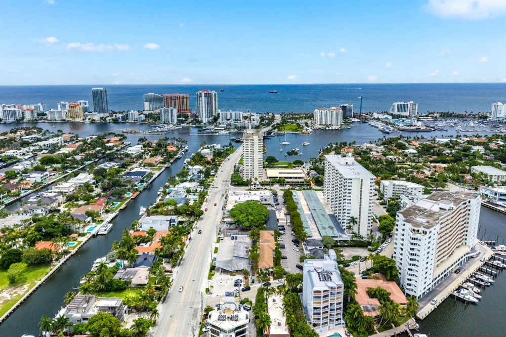 2500 E Las Olas Boulevard #1901 Fort Lauderdale, FL 33301