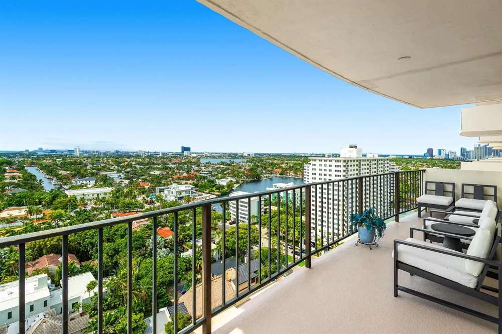 2500 E Las Olas Boulevard #1901 Fort Lauderdale, FL 33301