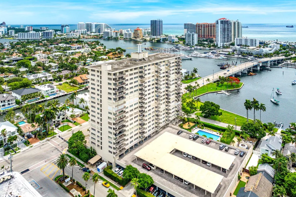 2500 E Las Olas Boulevard #1901 Fort Lauderdale, FL 33301