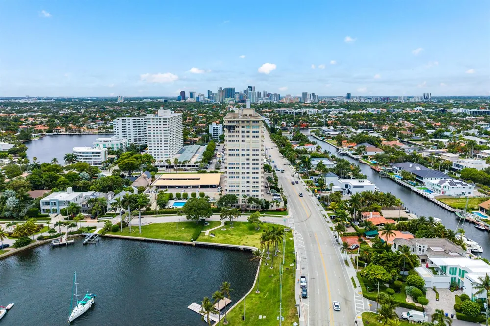 2500 E Las Olas Boulevard #1901 Fort Lauderdale, FL 33301