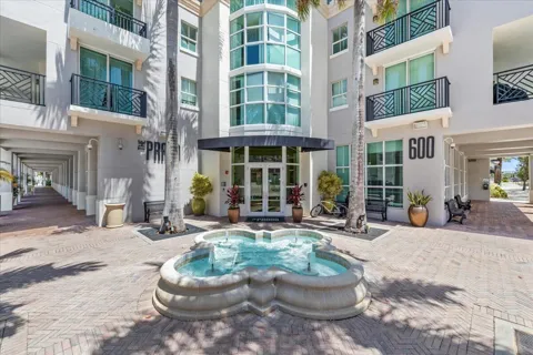 600 S Dixie Highway #656