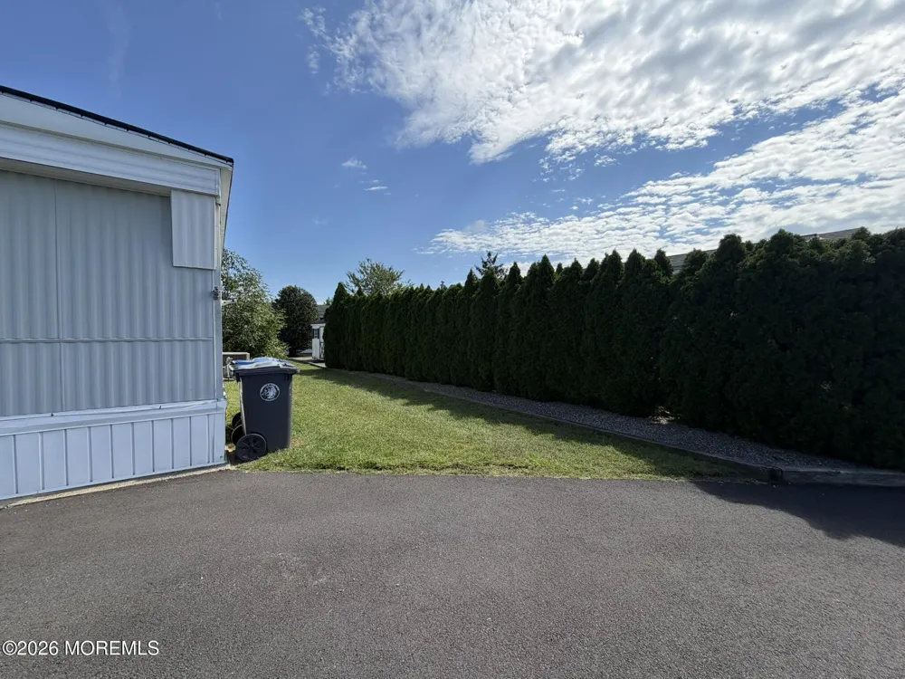 1421 Nature Way Toms River, NJ 08755