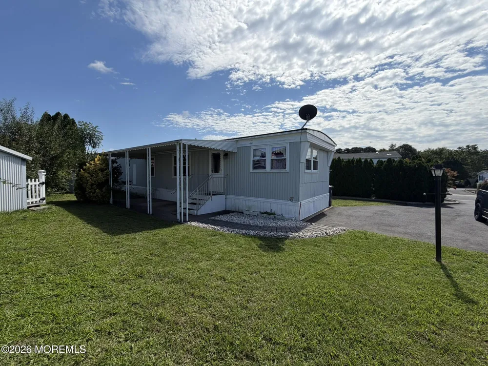 1421 Nature Way Toms River, NJ 08755