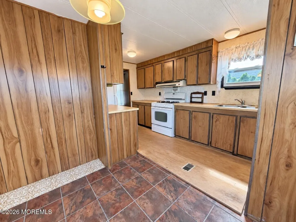 1421 Nature Way Toms River, NJ 08755