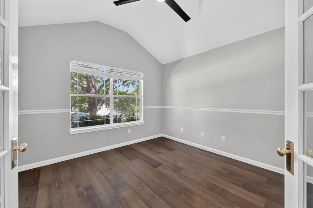 1004 Applerock Leander, TX 78641