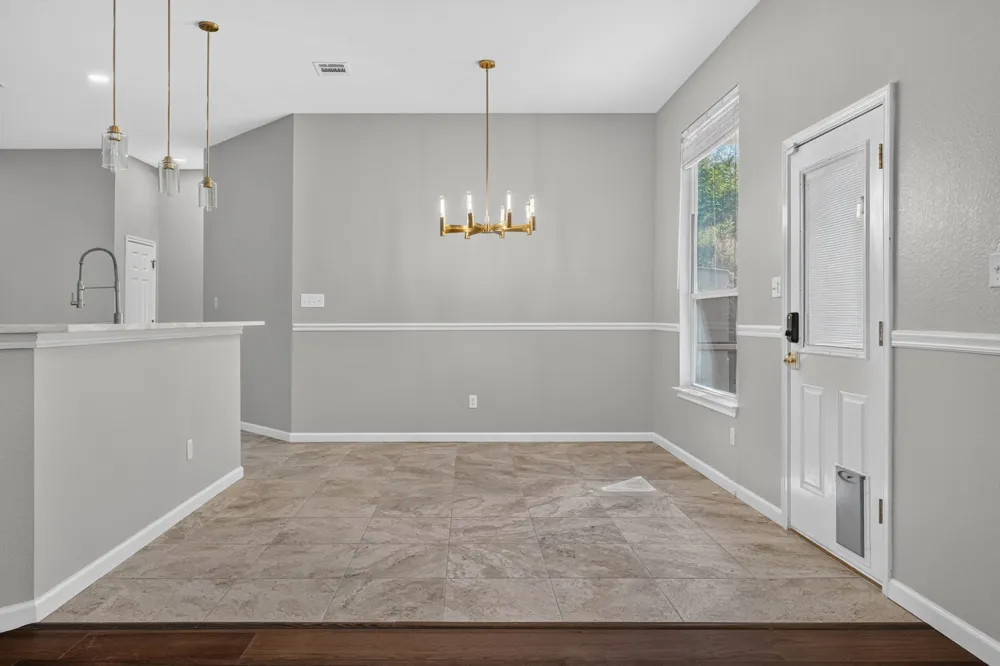 1004 Applerock Leander, TX 78641