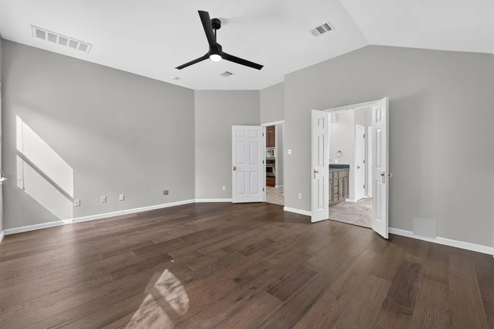 1004 Applerock Leander, TX 78641