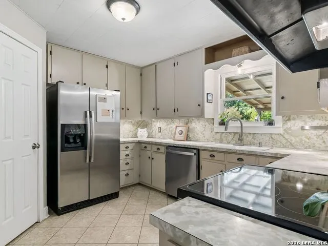 351 E North Street New Braunfels, TX 78130