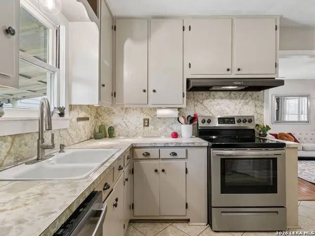 351 E North Street New Braunfels, TX 78130