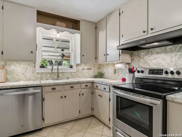 351 E North Street New Braunfels, TX 78130
