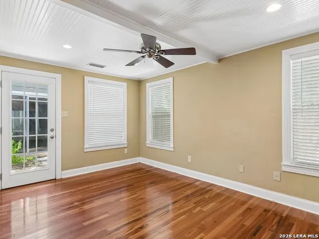 351 E North Street New Braunfels, TX 78130