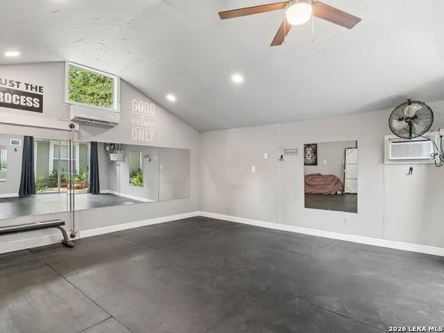 351 E North Street New Braunfels, TX 78130