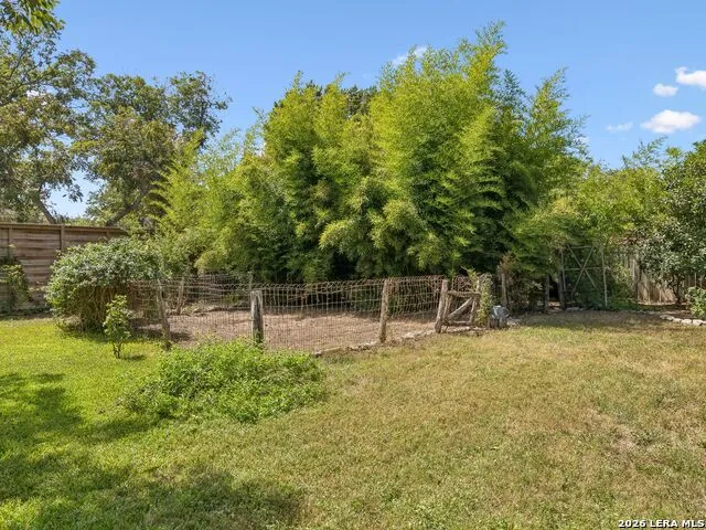 351 E North Street New Braunfels, TX 78130