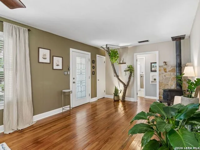 351 E North Street New Braunfels, TX 78130