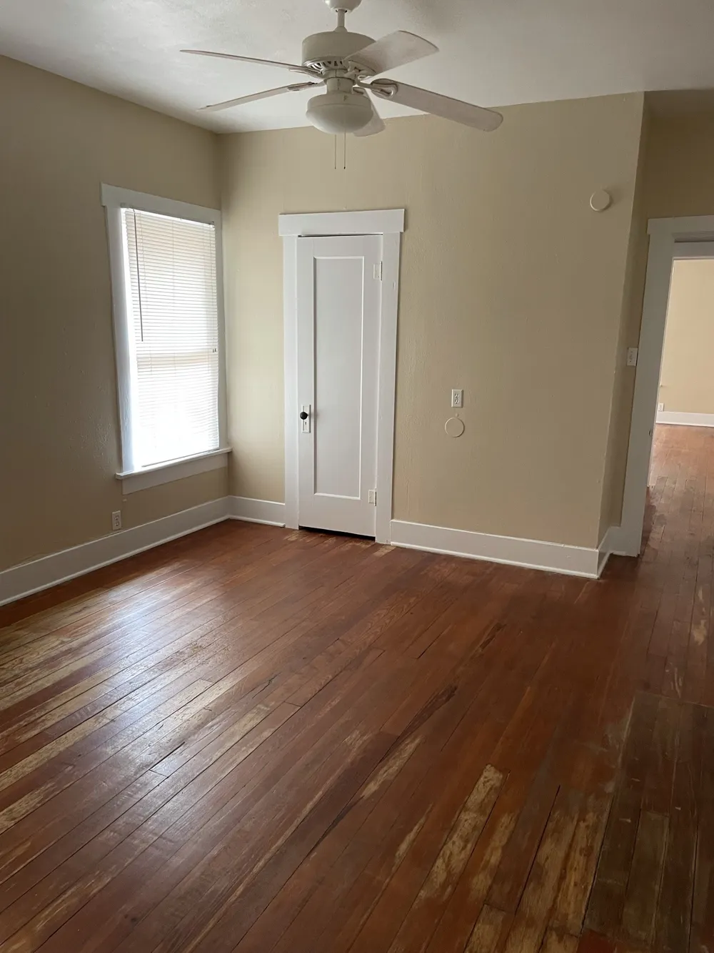 2257 College Avenue Fort Worth, TX 76110